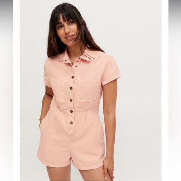 Urban Outfitters BDG Joey Short Sleeve Coverall
Romper Peach Pink Size Small - Picture 8 of 9